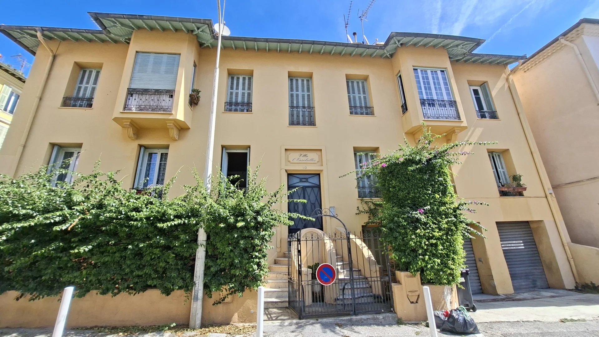 T2 MEUBLE MAGNAN