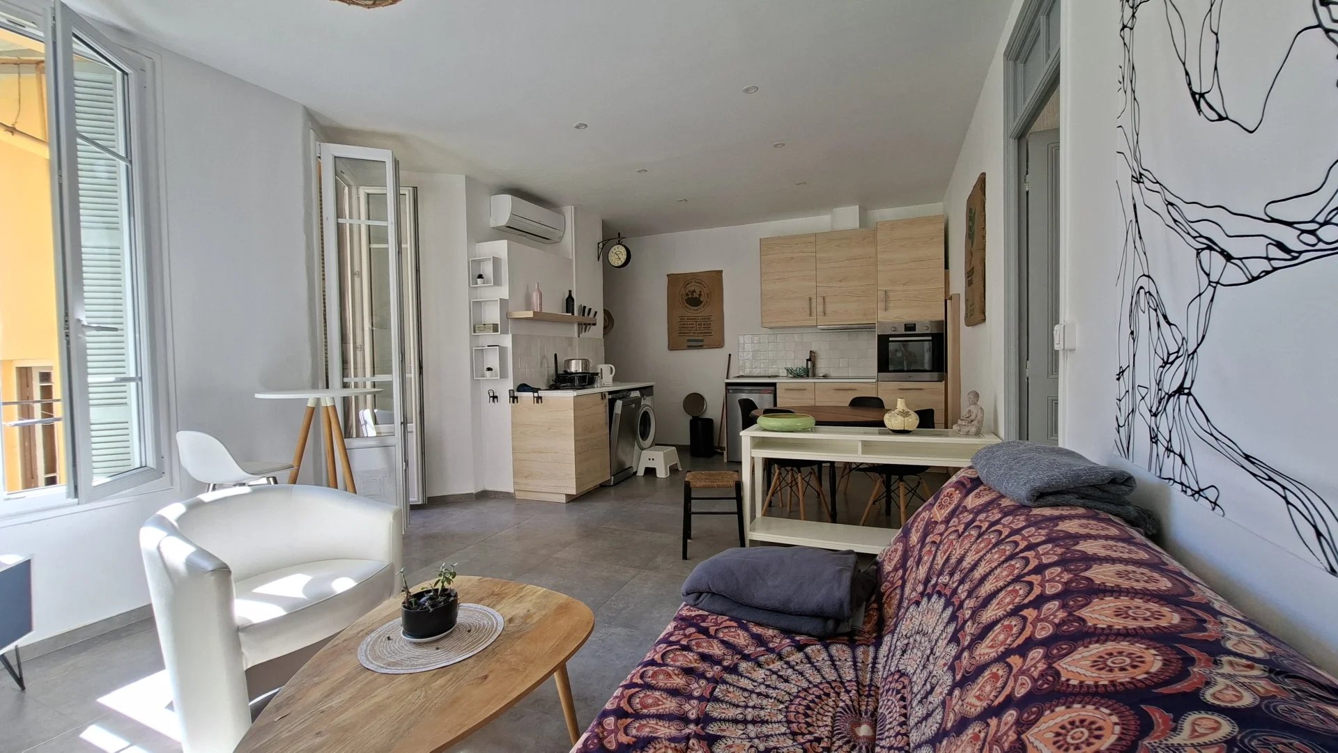 T2 MEUBLE MAGNAN