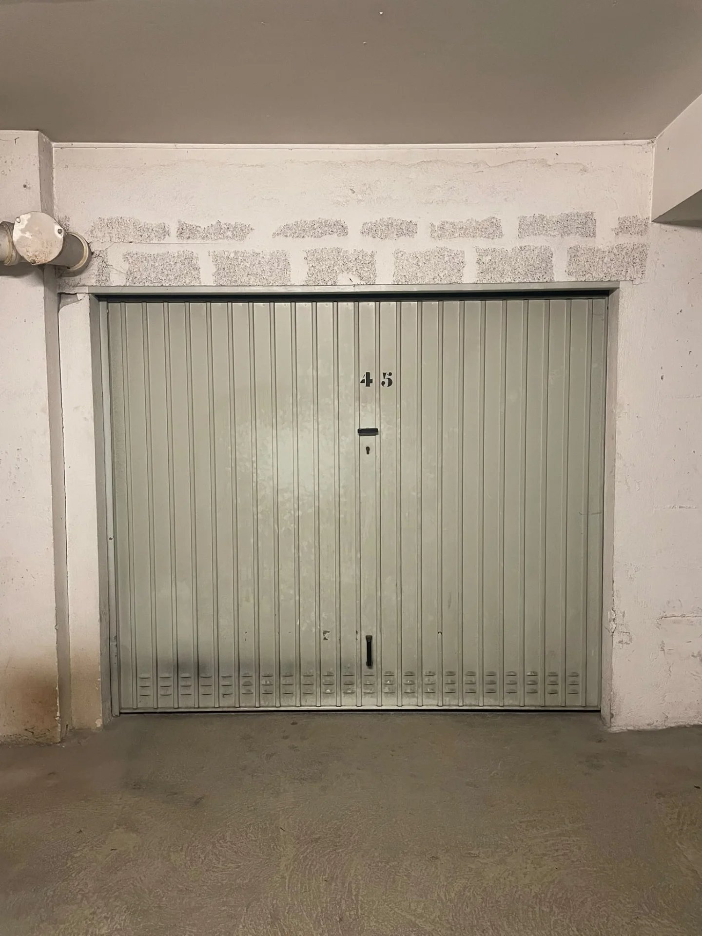 GARAGE NICE TZAREWITCH