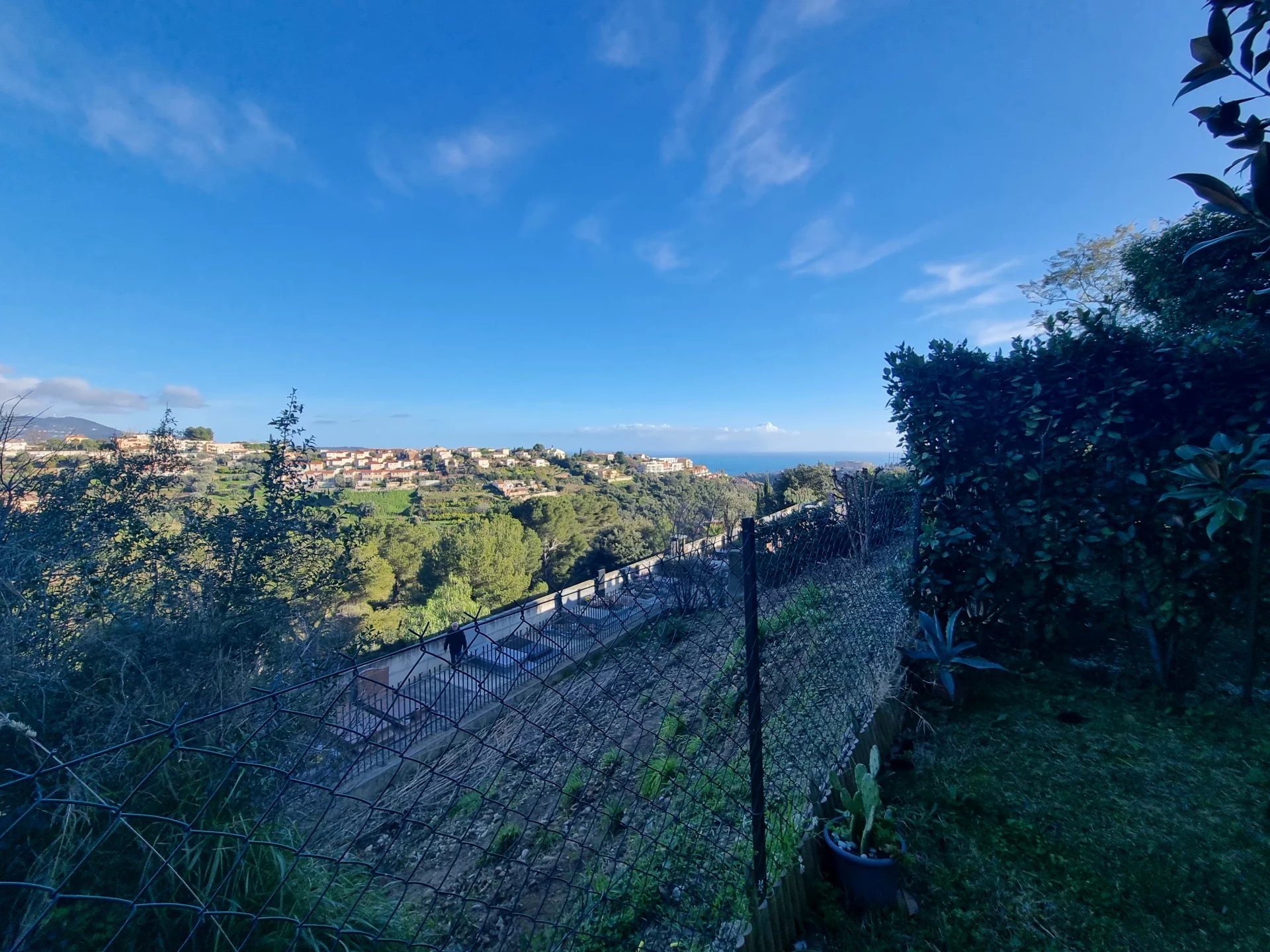 F2 / SAINT ANTOINE DE GINESTIERE