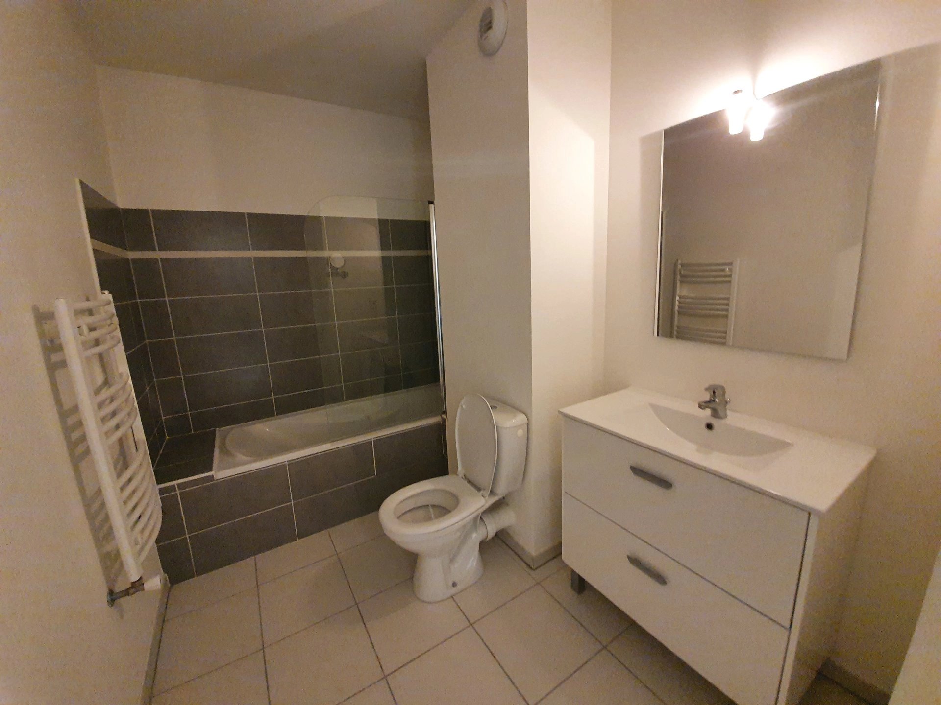T2 REZ DE JARDIN - CAGNES SUR MER