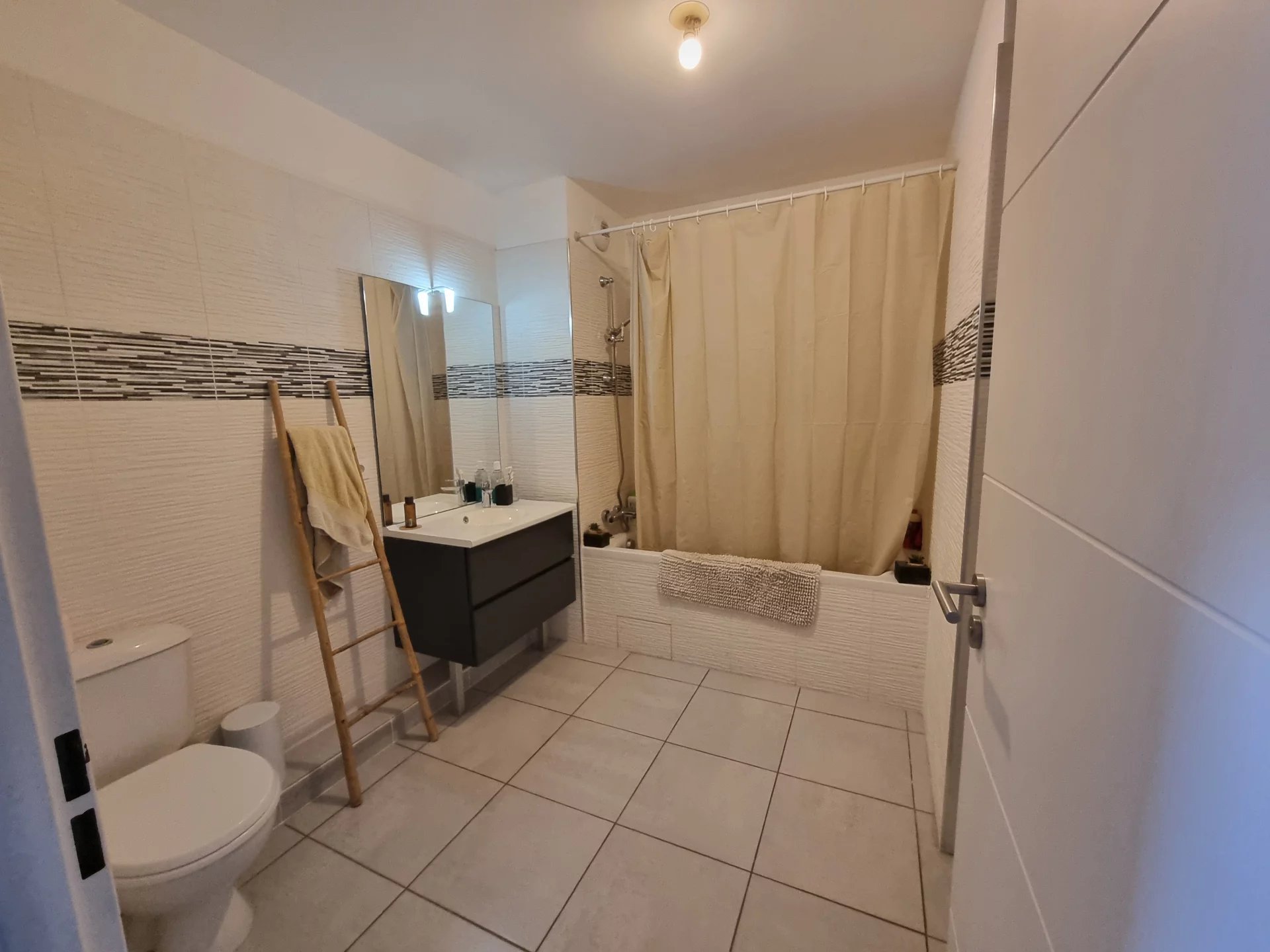 F2 / SAINT ANTOINE DE GINESTIERE