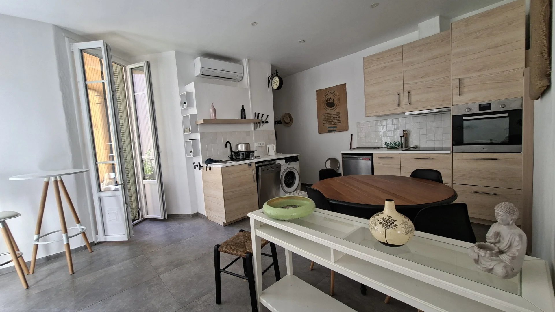 T2 MEUBLE MAGNAN