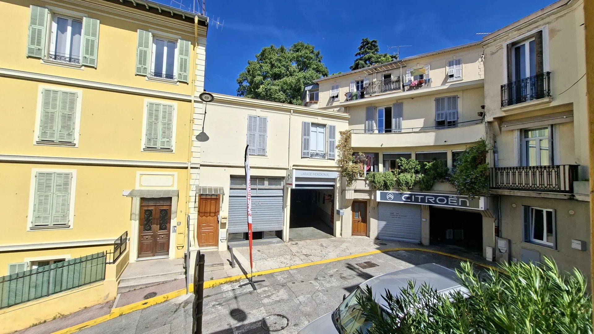T2 MEUBLE MAGNAN